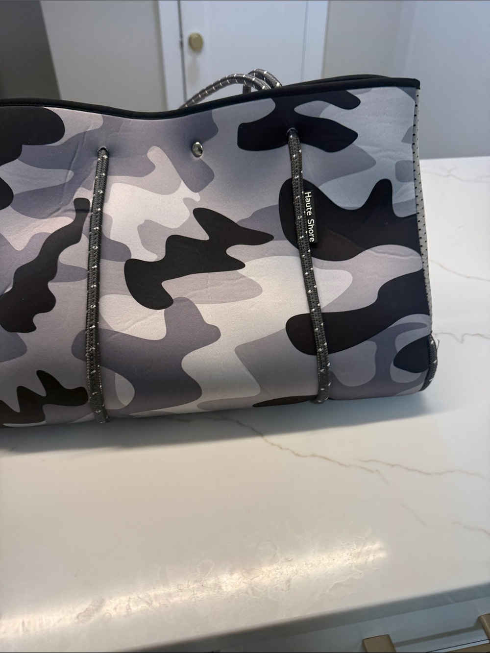 HAUTE SHORE Grey Camo Neoprene Tote with Rope Handles  Has inside small case